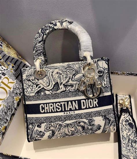 lady dior sling bag